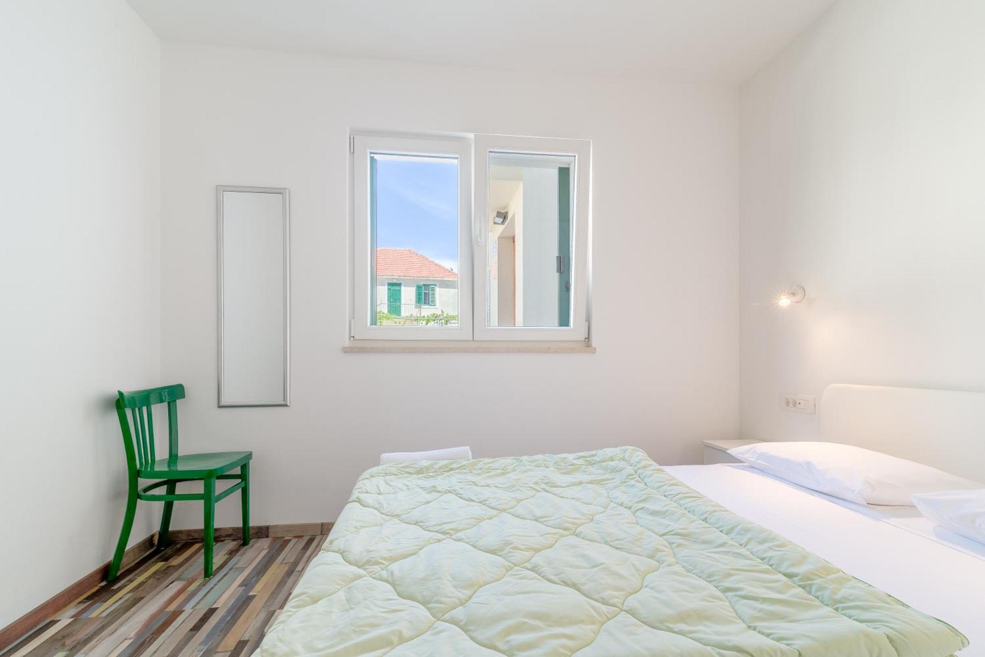 Beachfront Apartments Villa Sisa Primošten Kültér fotó