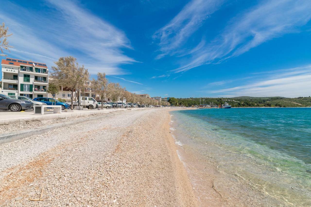 Beachfront Apartments Villa Sisa Primošten Kültér fotó