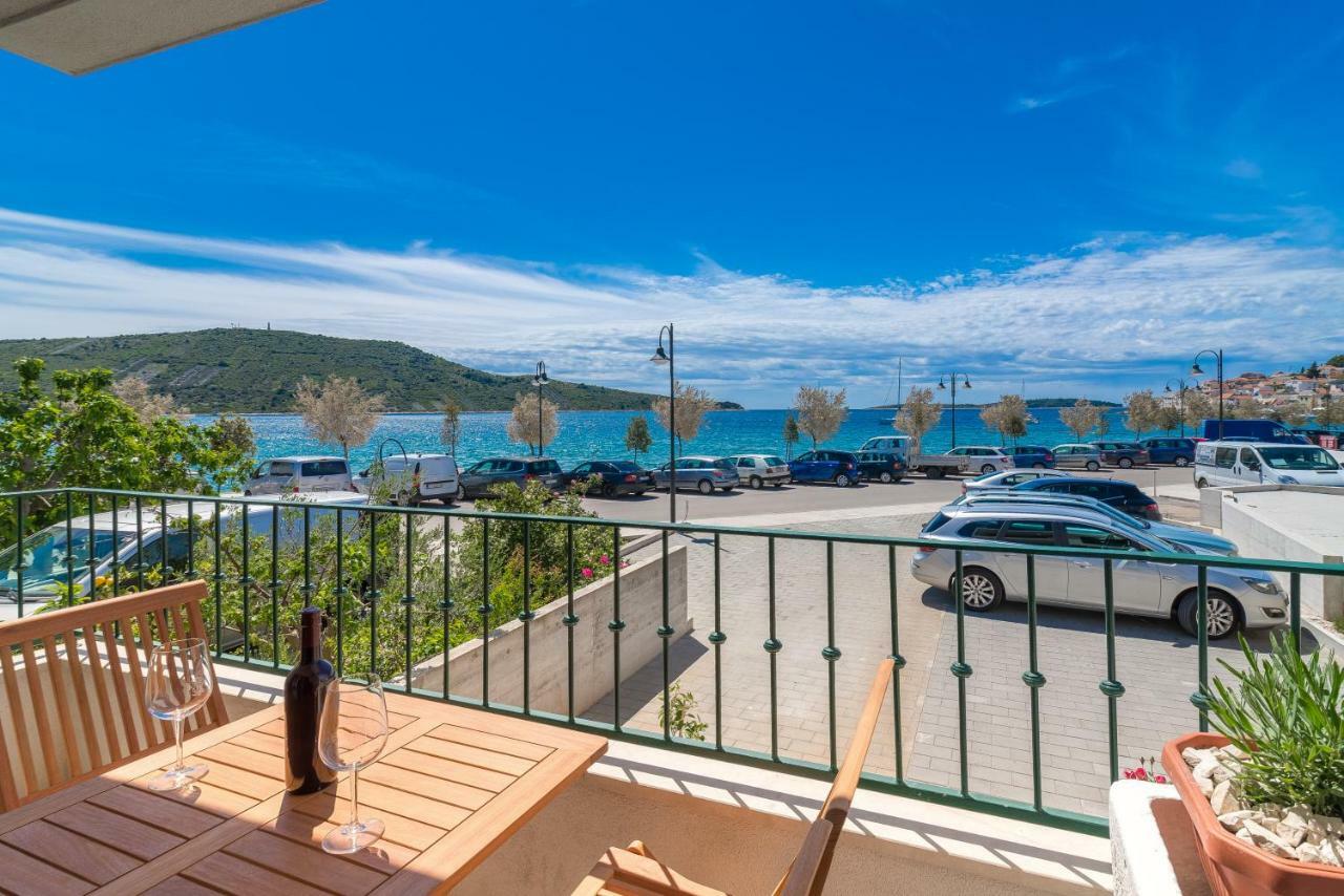 Beachfront Apartments Villa Sisa Primošten Kültér fotó