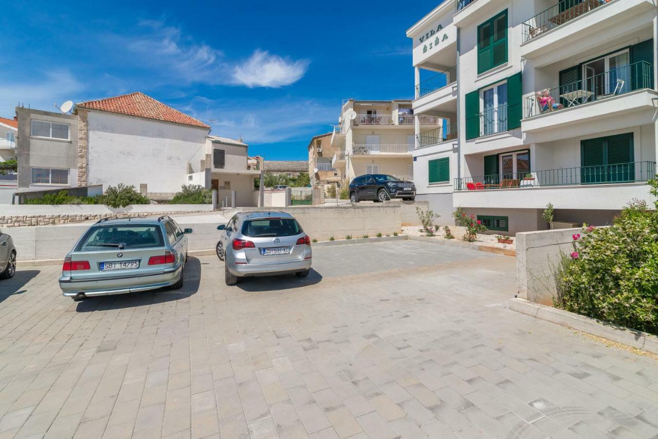 Beachfront Apartments Villa Sisa Primošten Kültér fotó