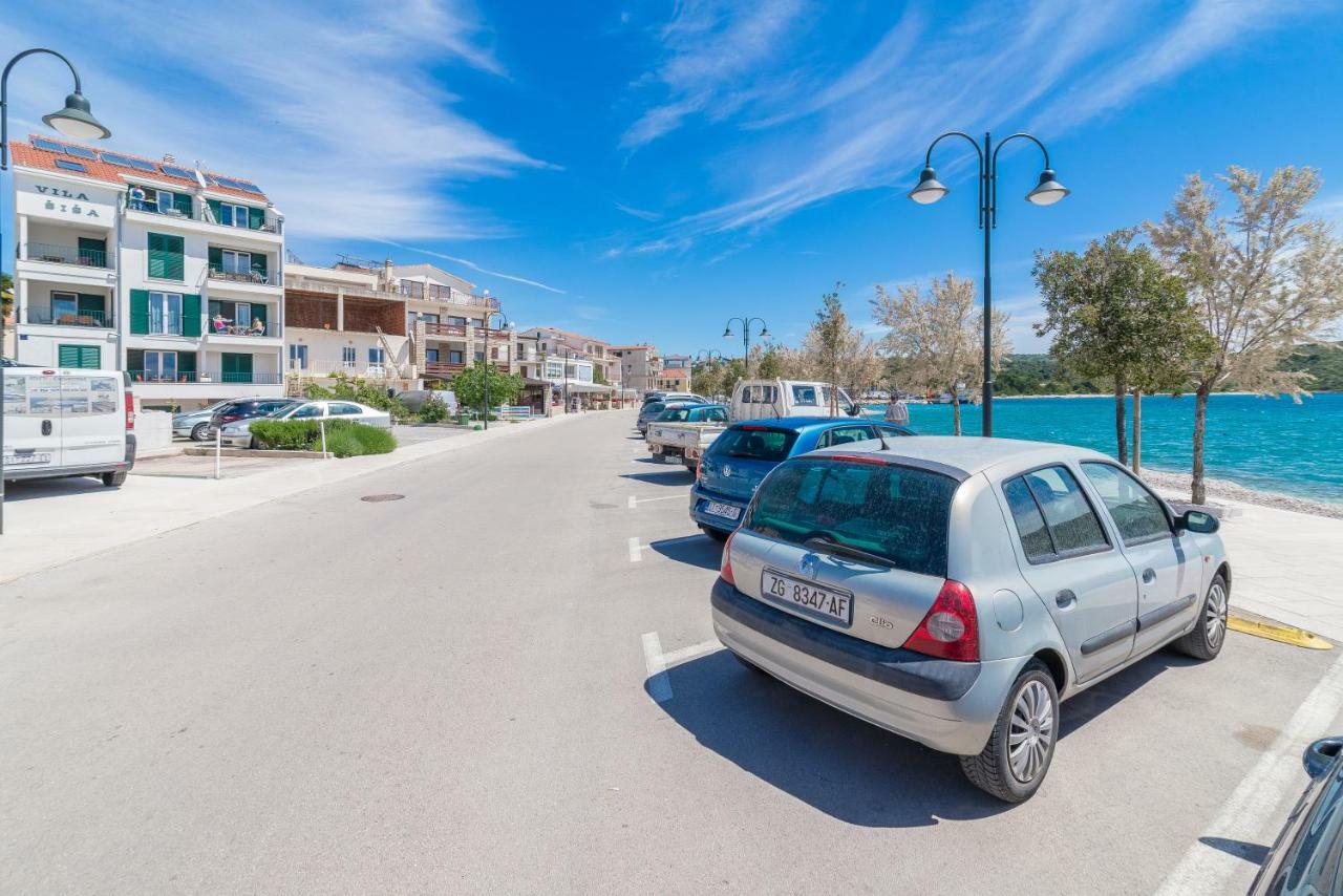 Beachfront Apartments Villa Sisa Primošten Kültér fotó