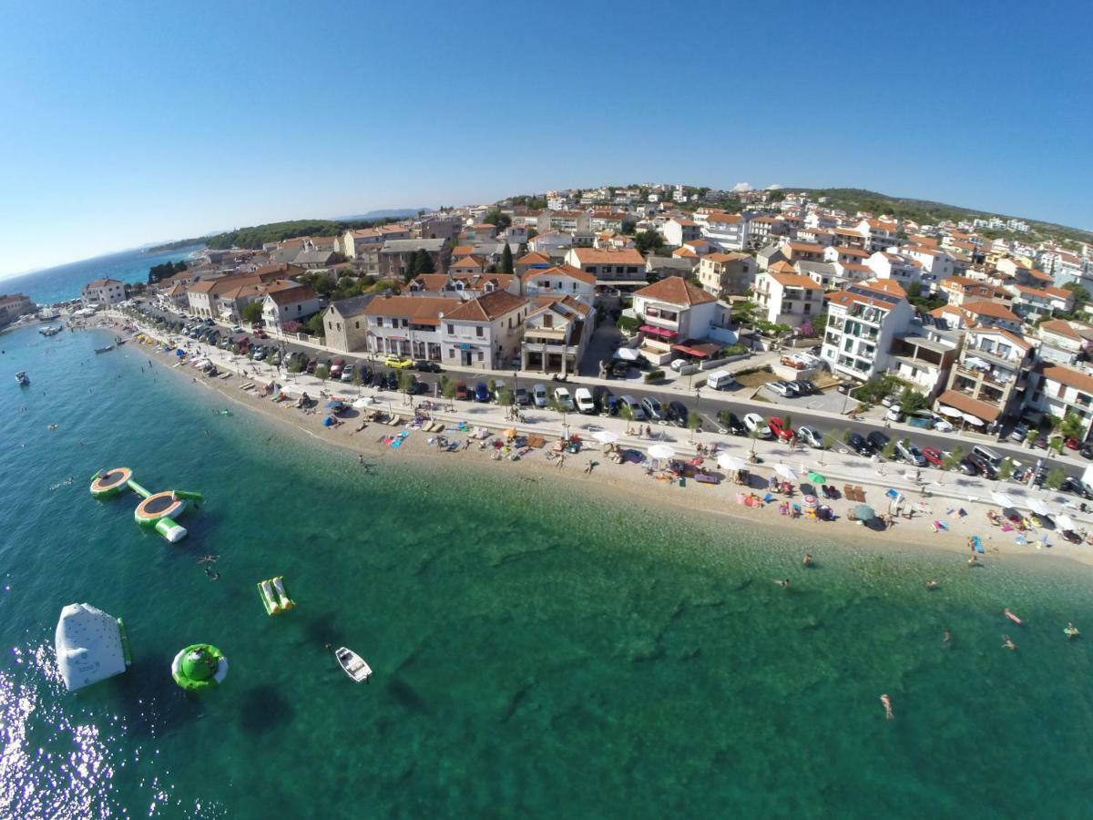 Beachfront Apartments Villa Sisa Primošten Kültér fotó